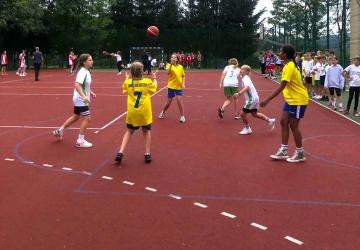 Mistrzostwa Gminy Podegrodzie w mini  koszykówce - Igrzyska Dzieci