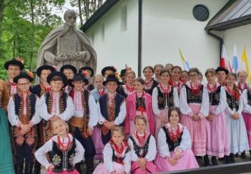 „Małe Podegrodzie” w Warszawie i Górze Kalwarii