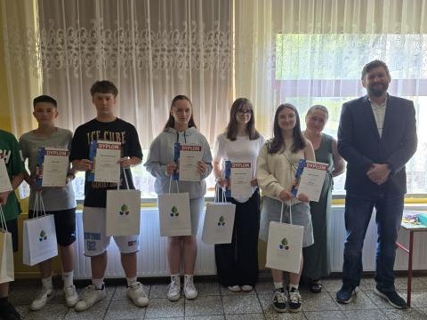 Wyróżnienie w ogólnopolskim konkursie projektowym „Teenagers in Action”