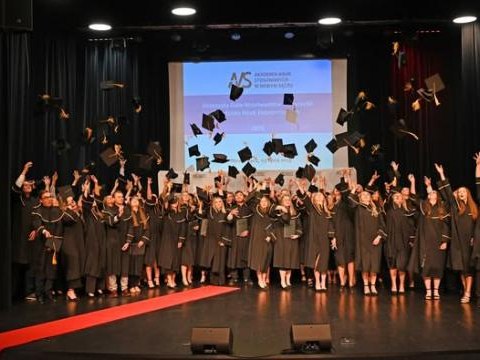 Mieszkanka Gminy Podegrodzie wyróżniona podczas Gali Absolwentów ANS w Nowym Sączu