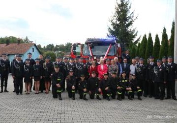 Nowy wóz strażacki dla OSP Podegrodzie