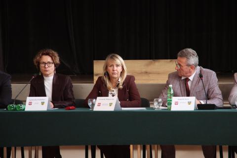 Relacja z XIX Sesji Rady Gminy Podegrodzie – 27 października 2025 r.