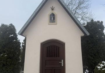 Renowacja kapliczki pw. Męki Pańskiej w Rogach