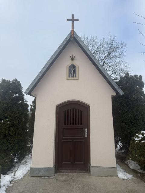 Renowacja kapliczki pw. Męki Pańskiej w Rogach