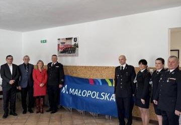 Uroczyste odebranie prac budowlano-remontowych budynku OSP w miejscowości Brzeźna-Litacz