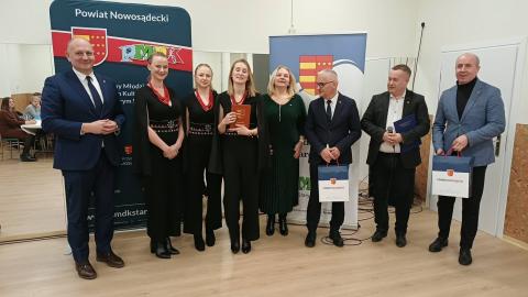 Płyta grupy wokalnej Lachowskie Dziewczyny