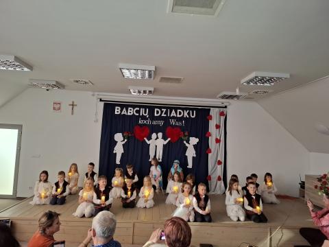 Dzień Babci i Dziadka w Gminnym Przedszkolu w Podegrodziu