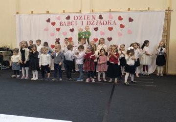 Dzień Babci i Dziadka w Szkole Podstawowej w Gostwicy