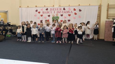 Dzień Babci i Dziadka w Szkole Podstawowej w Gostwicy