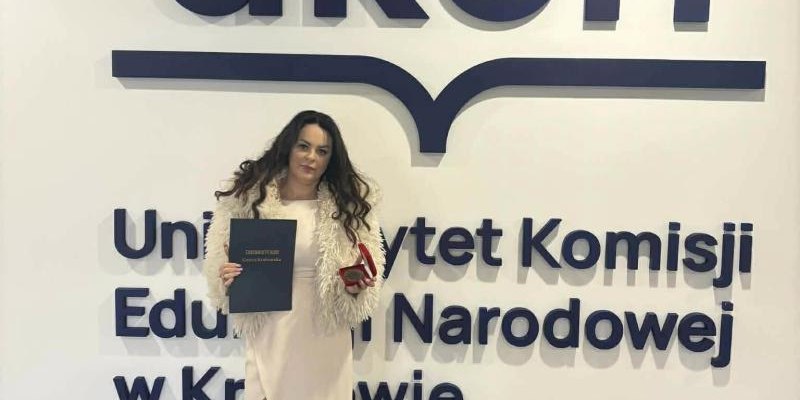 Pani Agnieszka Jodłowska z II miejscem w Plebiscycie Nauczycieli Gazety Krakowskiej
