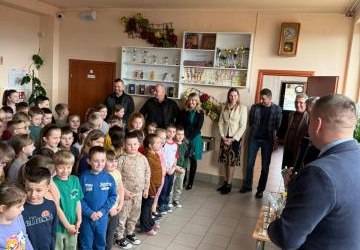 Odebranie wyremontowanych sal lekcyjnych w Szkole Podstawowej w Brzeznej-Litaczu