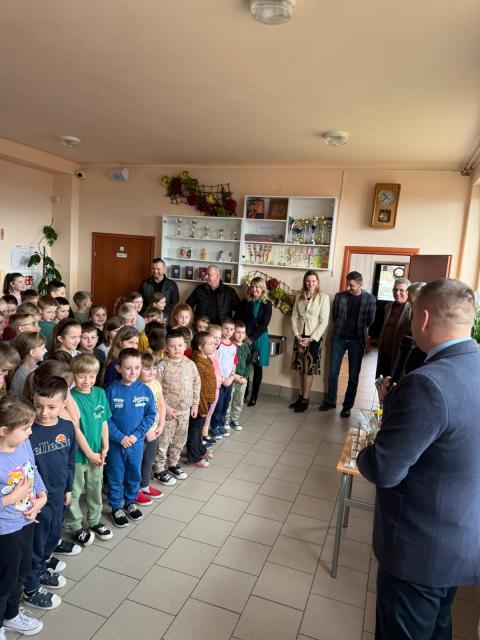 Odebranie wyremontowanych sal lekcyjnych w Szkole Podstawowej w Brzeznej-Litaczu