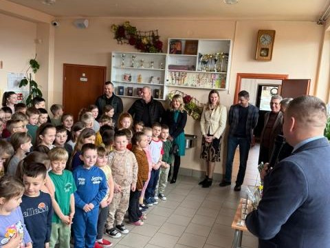 Odebranie wyremontowanych sal lekcyjnych w Szkole Podstawowej w Brzeznej-Litaczu