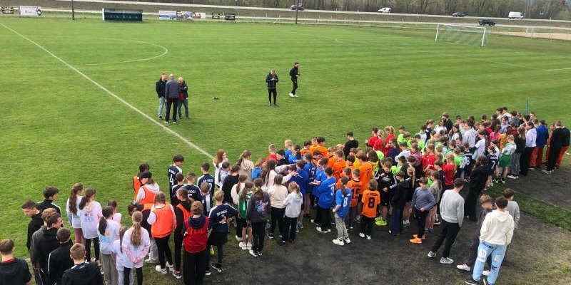 Sprawozdanie z Gminnych Drużynowych Biegów Przełajowych