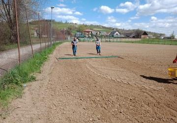 Rekultywacja boiska w Naszacowicach wraz z wykonaniem drenażu - inwestycja zakończona