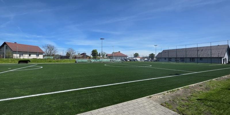Modernizacja kompleksu sportowego Orlik w Podegrodziu na finiszu