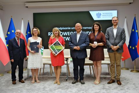 Dofinansowanie na realizację zadania pn.: „Remont drogi gminnej nr 2937K Osowie w miejscowości Podegrodzie”