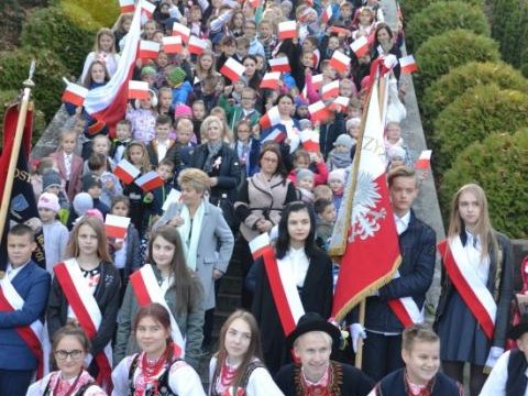 „Rok dla Niepodległej” w SP w Podegrodziu