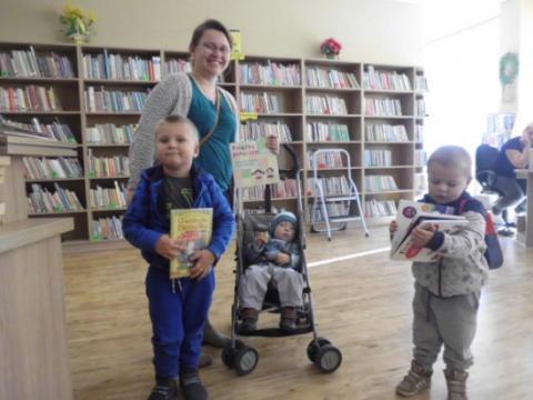Kampania społeczna : „Mała Książka - Wielki Człowiek” w Bibliotece Gminnej w Podegrodziu