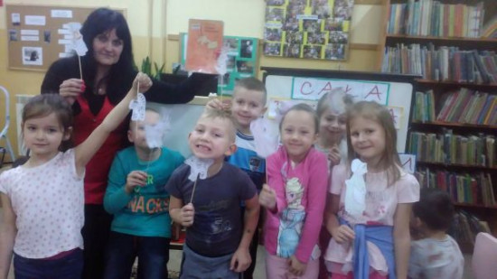 Bajkowy Poranek w Filii Gostwica i Olszana- Czytanie dzieciom