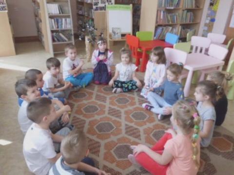 Bajkowy Poranek - czytanie dzieciom