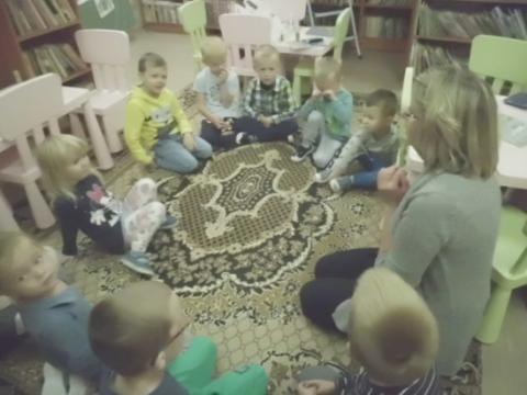 „Moja pierwsza wizyta w Bibliotece”–lekcje biblioteczne 01 i 03.10.2019r.