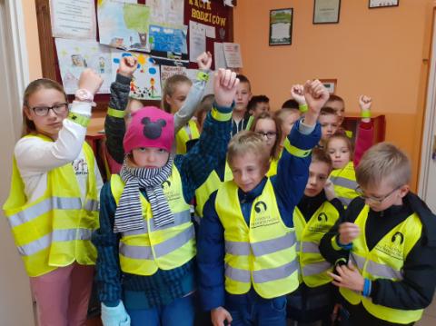 Szkoła Podstawowa w Mokrej Wsi wzięła udział w projekcie" Odblaskowa Szkoła"