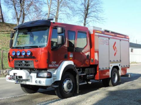 „Zakup średniego samochodu ratowniczo-gaśniczego z napędem uterenowionym 4×4 dla Ochotniczej Straży Pożarnej w Brzeznej”.