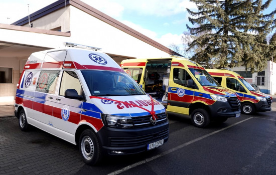 Gmina Podegrodzie wspomogła zakup trzech karetek dla Sądeckiego Pogotowia Ratunkowego