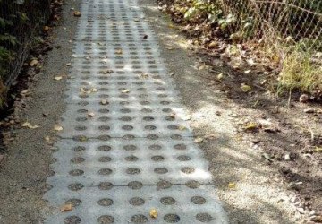 Remont ścieżki pieszej koło P. Porębskiej w miejscowości Podegrodzie.
