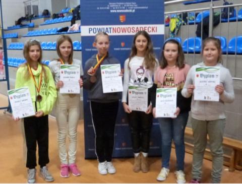 Sukces uczniów i uczennic z naszej gminy w powiatowym finale szachów