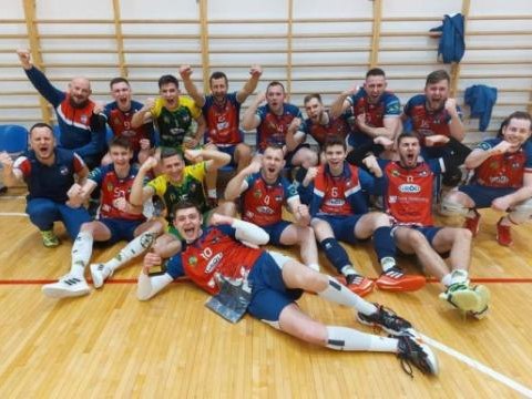 SIATKARSKI GRÓD Z AWANSEM DO FINAŁOWYCH BARAŻY O II LIGĘ OGÓLNOPOLSKĄ