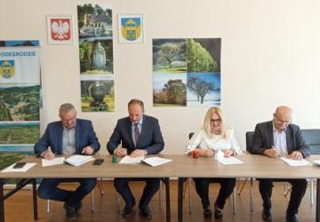 Podpisanie umów z wykonawcami