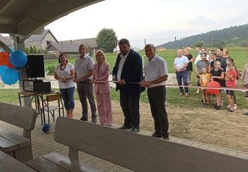 Uroczyste otwarcie wiaty w Naszacowicach