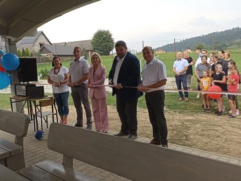 Uroczyste otwarcie wiaty w Naszacowicach