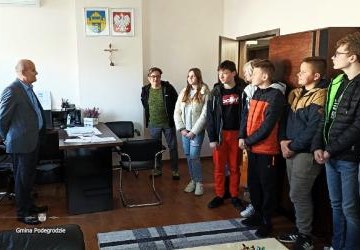 Lekcja WOS-u w Urzędzie Gminy Podegrodzie