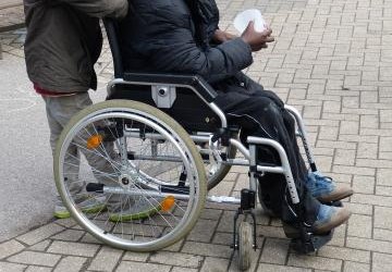 Poszukiwana osoba chętna do pracy jako asystent osobisty osób niepełnosprawnych