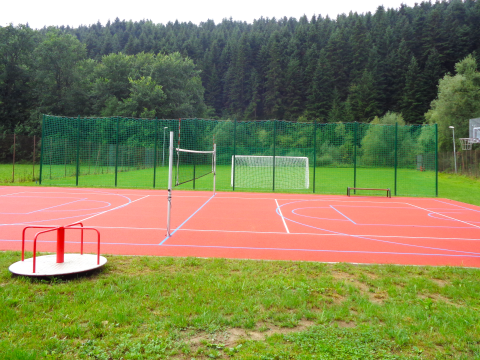 Ukończenie modernizacji boisk sportowych w Naszacowicach