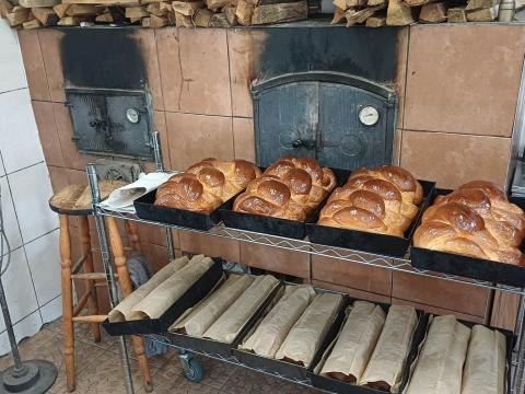 Warsztaty tradycyjne pieczenia chleba i kiszenia kapusty