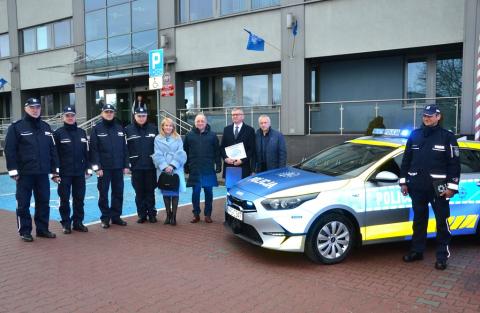 Dwa nowe radiowozy zasiliły tabor sądeckiej Policji