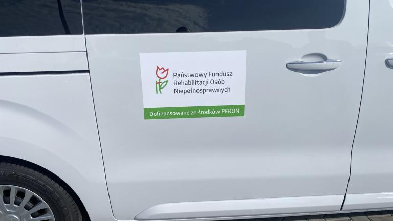 Zakup mikrobusu 9 – osobowego do przewozu osób niepełnosprawnyc (4).jpg