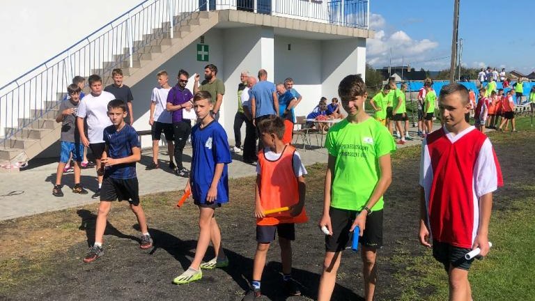 Gminne Sztafetowe Biegi Przełajowe (6).JPG