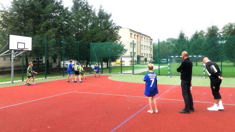 Mistrzostwa Gminy Podegrodzie w mini koszykówce - Igrzyska Dzieci (10).JPG