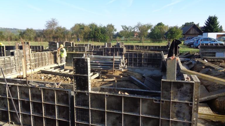 2023 Wizualizacja budynku Szkoły Podstawowej w Stadłach (2).JPG