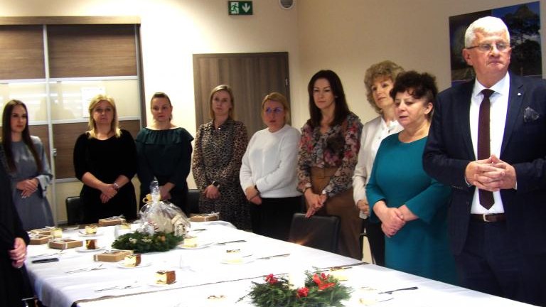 Wigilia z Dyrektorami, szkół i przdszkoli (4).JPG