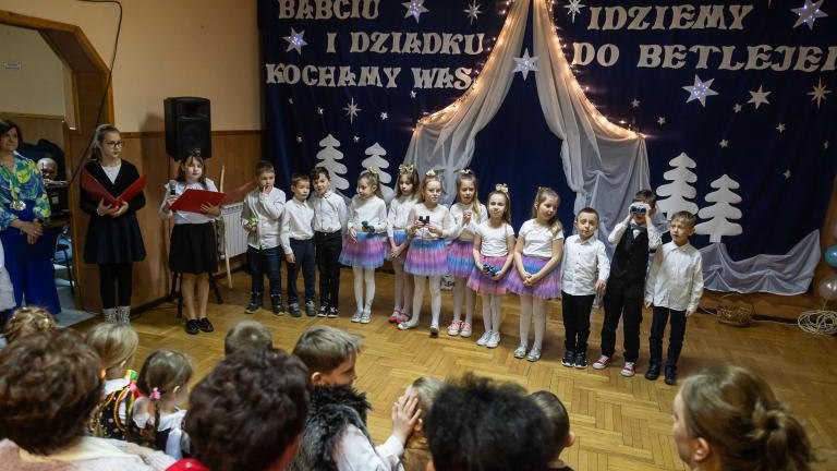m13-dzien-babci-i-dziadka-podegrodzie-20240125-5T1A6666.jpg