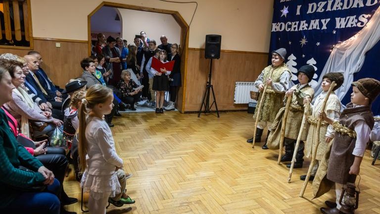 m83-dzien-babci-i-dziadka-podegrodzie-20240125-5T1A7018.jpg