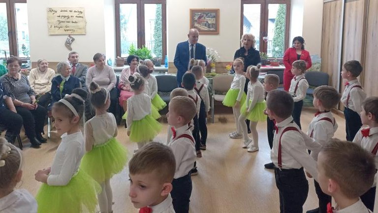 Dzień Kobiet w Placówce (1).jpg
