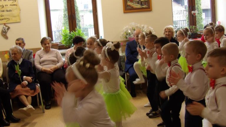 Dzień Kobiet w Placówce (13).JPG
