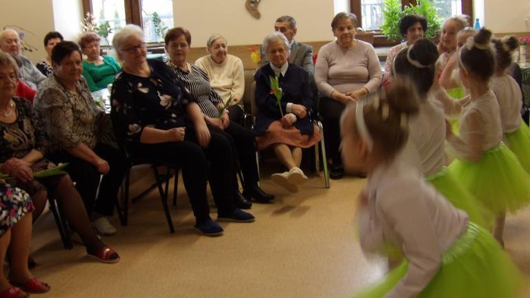 Dzień Kobiet w Placówce (14).JPG